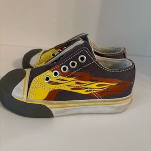 Toddler Boys Flames Pull On Sneakers Size 8 / 8c